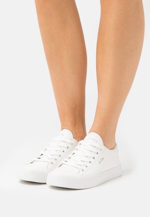 ESTER - Sneakersy niskie - white