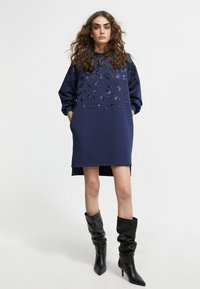 LOLA CASADEMUNT Vestido de punto - blue