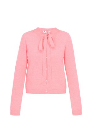 Rosa gestrickte Strickjacke mit rundem Ausschnitt, langen Ärmeln, Knopfverschluss und einem Schleifenband-Detail an der Vorderseite. Weiche Textur.