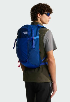 The North Face, BASIN 24 WANDERRUCKSACK 50 CM UNISEX - Trekkingrucksack - estate blue-tnf blue