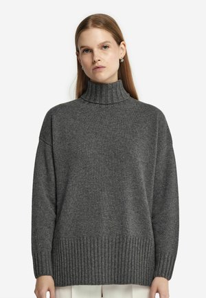 - Sweter