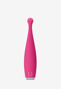 Rosa silikon vibrator med en elegant, avlang form og rund tupp. Har en teksturert base med hvite detaljer og små logoelementer.