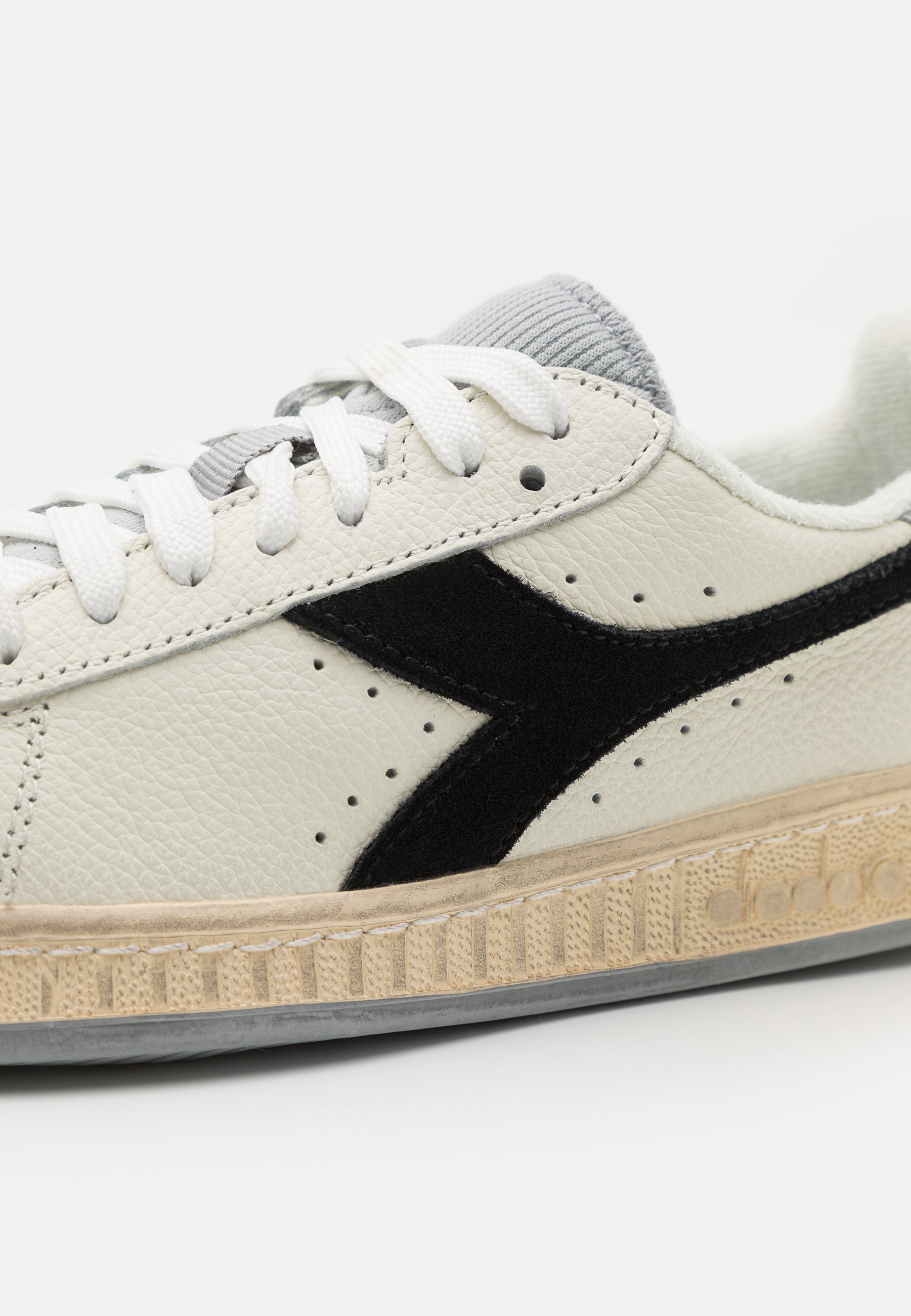 Diadora GAME ICONA UNISEX - Trainers - white/black/high rise/white -  Zalando.co.uk
