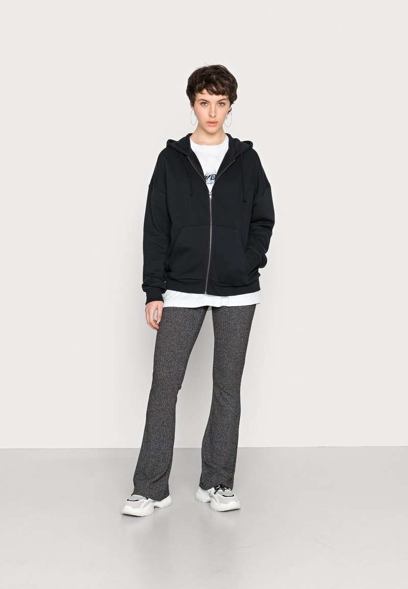Damen Sweatshirts | Even&Odd EMBROIDERED OVERSIZED HOODED ZIP JACKET Sweatjacke black/schwarz - EW14667 Damen Sweatshirts | Even&Odd EMBROIDERED OVERSIZED HOODED ZIP JACKET Sweatjacke black/schwarz - EW14667