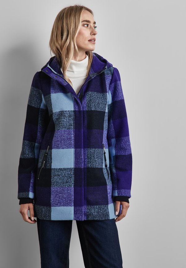 KARIERTE  - Kurzmantel - lila