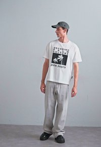 Palm Angels CURVED LOGO DISTRESSED - Nokkmüts - anthracite