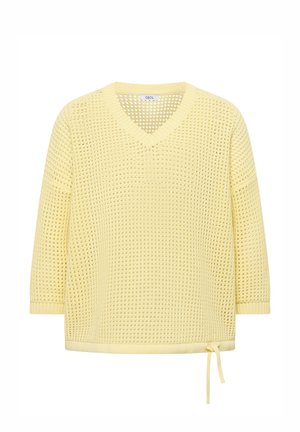 Pull jaune à maille ajourée avec col en V, manches 3/4 et détail à cordon au bas.