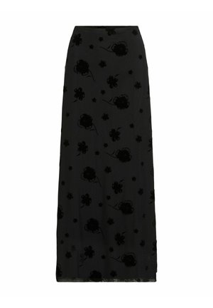 Czarna spódnica z kwiatowym wzorem wykonana z welurowego materiału. Ma długość do kostek i gładką, płynną strukturę.
