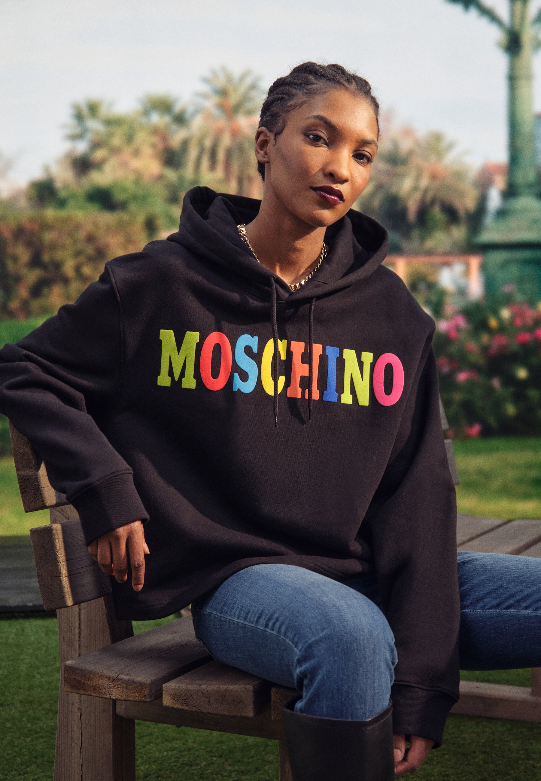 moschino logo