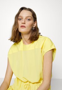 Trussardi Vestido de dia - yellow