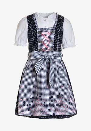 Tradycyjna czarno-biała sukienka dirndl w kratkę z różowym wiązaniem na rzemykach, kwiatową haftą i białą bluzką z bufkami.
