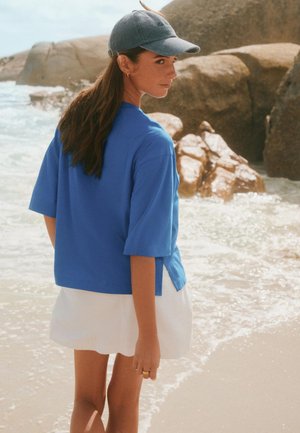 Next, OVERSIZED - SLOGAN SHORT SLEEVE CREW NECK - Tričko s potlačou - blue