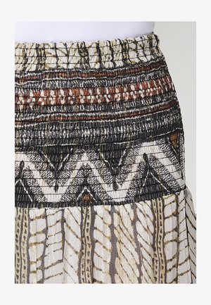 Gonna con vita arricciata in tessuto leggero, caratterizzata da un mix di intricati motivi e texture in marrone, nero e oro.