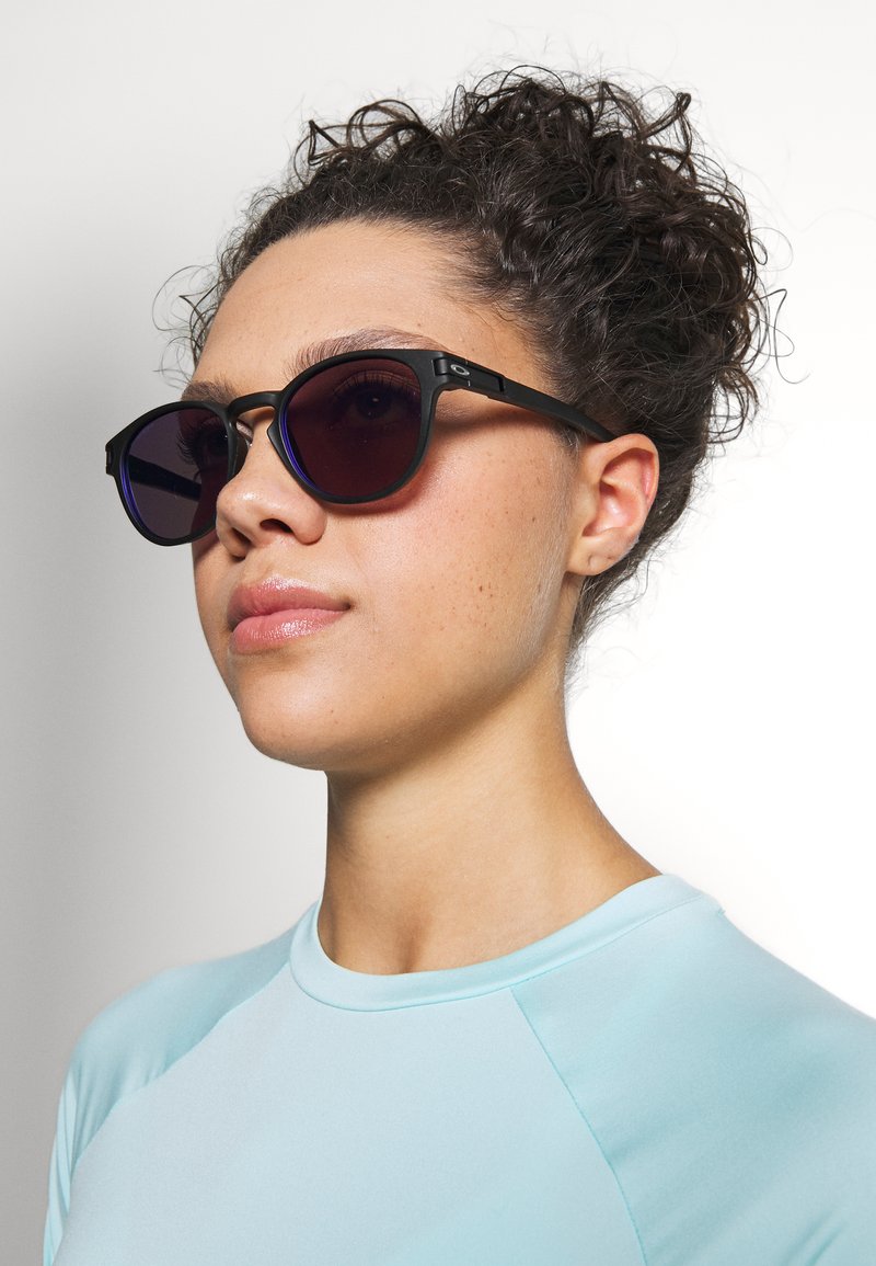 Oakley Latch Sunglasses In Matte Black/grey ubicaciondepersonas.cdmx