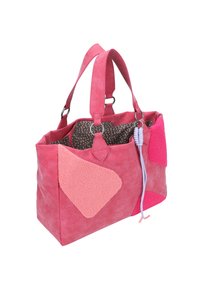 Roze suede totebag met grote abstracte patches in donkerder roze en zachte texturen. Beschikt over dubbele handvatten en een gespikkelde bruine binnenkant.