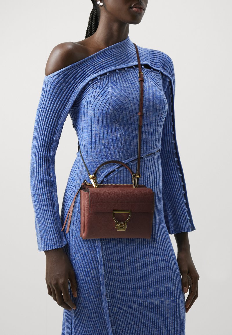 Coccinelle ARLETTIS - Handbag - bordeaux