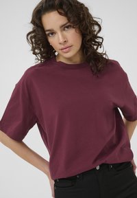 Kaffe TOMINA - Basic T-shirt - windsor wine