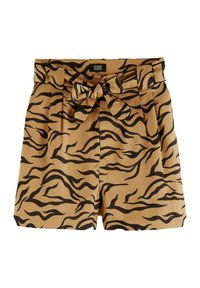 Shorts beige taille haute avec des rayures noires de tigre, une ceinture en tissu nouée à la taille et des plis sur le devant.