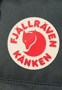 Fjällräven KÅNKEN MINI UNISEX - Mochila - forest green