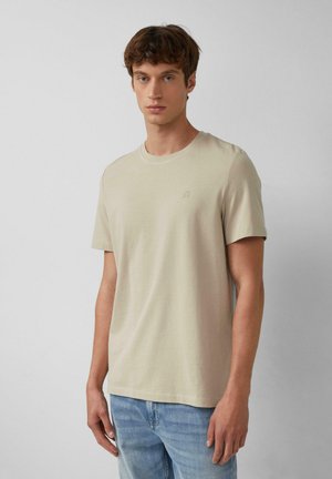 - T-shirt basic