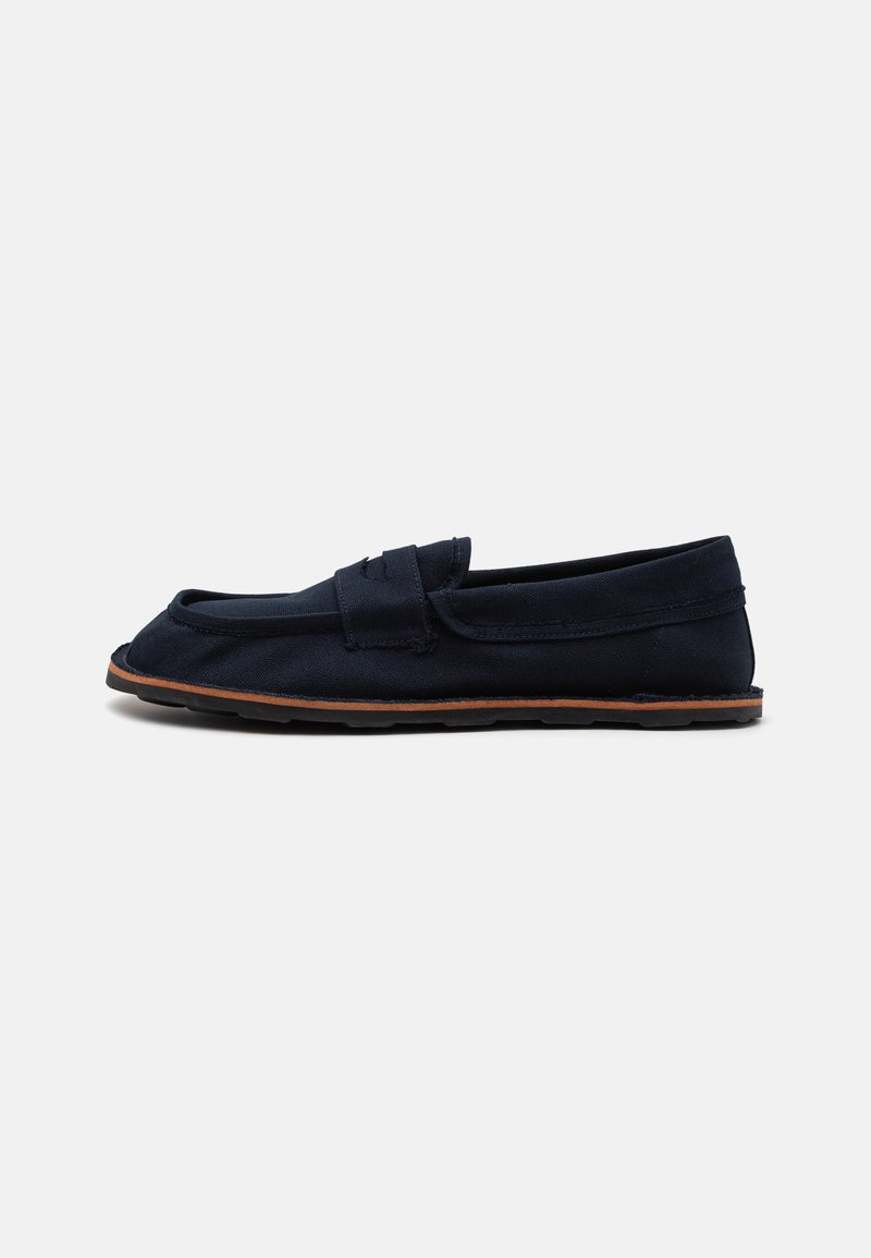 MOSCHINO - DESERT COLLEGE - Mocasines - blu, Ampliar