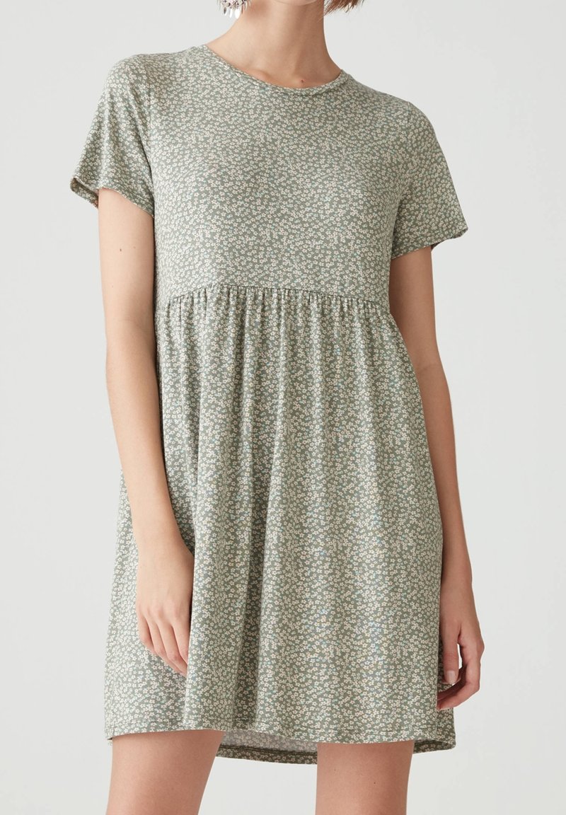 PULL&BEAR Denní šaty - green