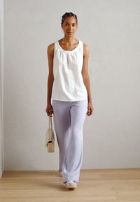 Esprit Topper - white