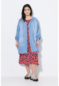 Thumbnail Image 3