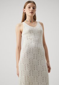 ONLY ONLDANA LIFE MIDI DRESS - Egyenes szabású ruha - cloud dancer