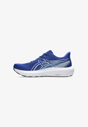 Blauer Laufschuh mit weißen und grauen Akzenten, weiße dicke Sohle mit dem Text "3D Guidance System" an der Seite, von der Außenseite betrachtet.