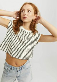 JJXX ZOE - Majica kratkih rukava s printom - vanilla ice