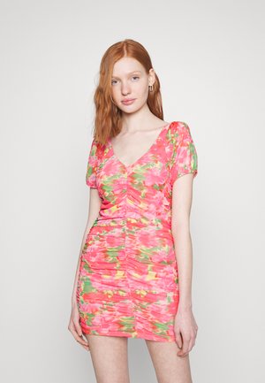 ONLY ONLPARIS PUFF V NECK DRESS - Φόρεμα σε ίσια γραμμή - fuchsia pink