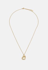 Collana con pendente a forma di cuore in oro su una catena fine, caratterizzata da una superficie lucida e da una leggera incisione. Chiusura regolabile per una vestibilità sicura.