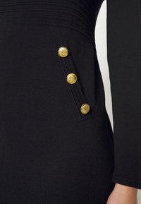 DKNY Stickad klänning - black