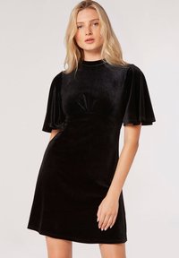 Unausgewählt, black