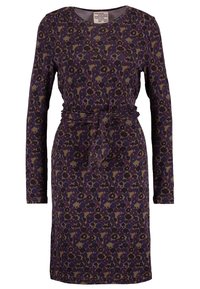 Sukienka z długim rękawem w ciemnofioletowym kolorze z kwiatowym wzorem w odcieniach zieleni i beżu. Posiada dopasowaną sylwetkę i pasujące paski w talii.