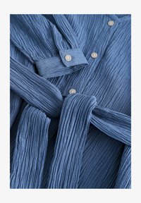 Selezionato, blue