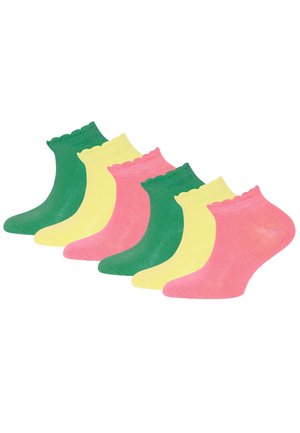 Six pairs of ankle socks in green, yellow, and pink, arranged in alternating colors with scalloped edges.