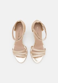 Tamaris Riemensandalette - light gold glam
