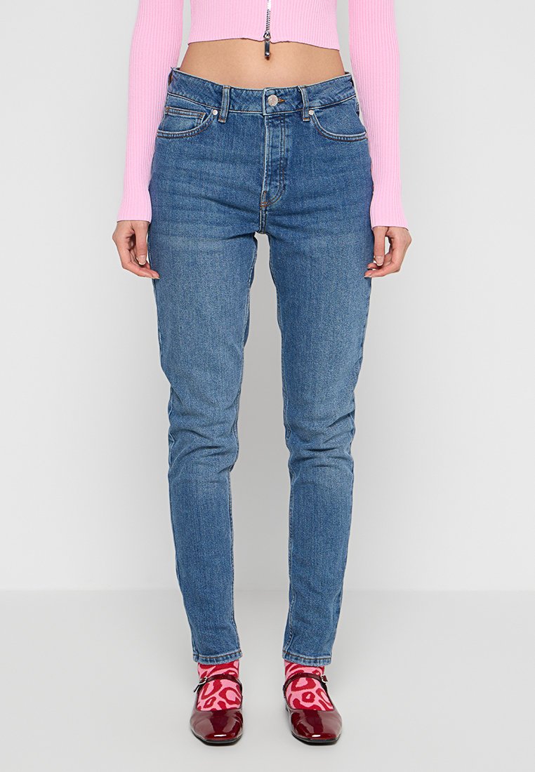 Tomorrow Jeans Tapered Fit blauw