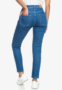 Roxy NIGHT AWAY - Jeans slim fit - medium blue