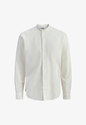 Hvid langærmet skjorte med mandarinkrave, knapper foran og slank pasform, vist mod en ensfarvet hvid baggrund.