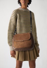 PARFOIS SAC RAXE  - Borsa a tracolla - brown