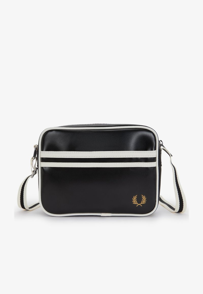 Sac bandoulière rectangulaire noir avec bordure blanche et deux bandes blanches horizontales, bandoulière réglable et petit logo couronne de laurier dorée.