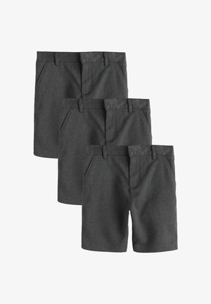 Tres pares de pantalones cortos formales de color gris oscuro con trabillas para cinturón y bolsillos laterales, dispuestos superpuestos sobre un fondo blanco.