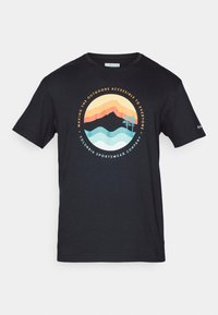 PATH LAKE™ GRAPHIC TEE  - Triko s potiskem - black