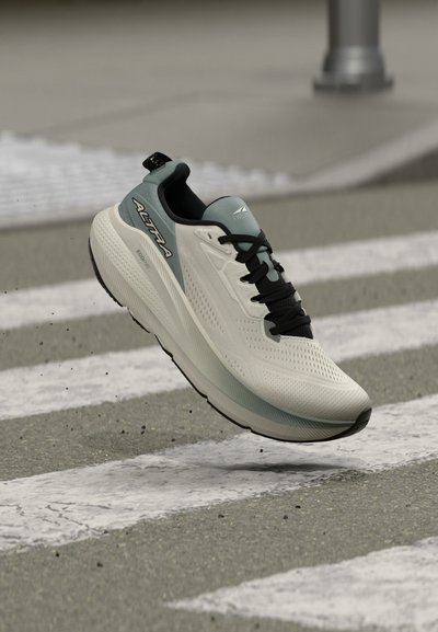 Altra FWD VIA 2