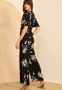 Love & Roses WIDE REGULAR FIT - Lühikeste varrukatega bodi - black floral