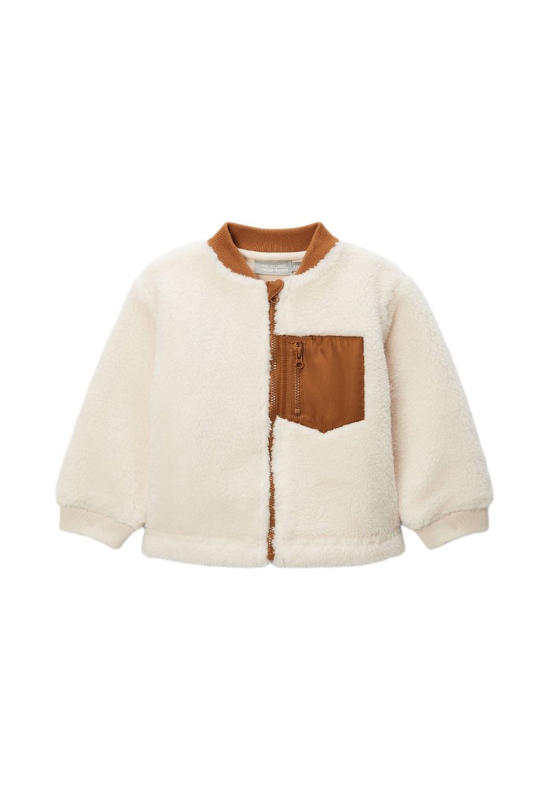 Veste en polaire, crème avec une poche en nylon marron, col rond, fermeture éclair avant, poignets élastiques et ourlet ; texture douce et design décontracté.