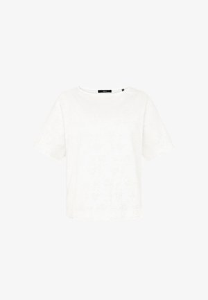 Witte blouse met korte mouwen, subtiele bloemrijke borduursels, ronde halslijn en rechte zoom, weergegeven op een effen achtergrond.